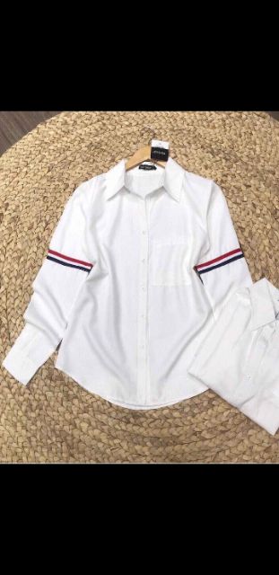 Áo sơ mi trắng quốc dân thần thánh