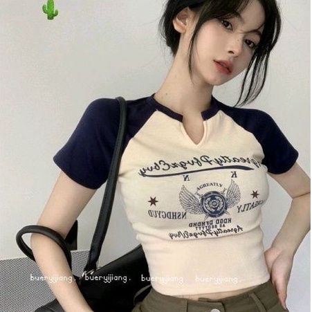 Áo thun CROTOP tay phối màu cổ xẻ in hình PC