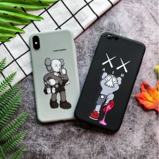 Ốp lưng iphone hình Kaws - Ốp đôi iphone 6 6plus 6s 6splus 7 7plus 8 8plus x xs xsmax