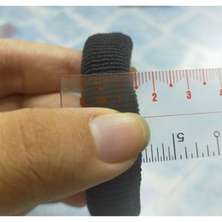 Thun cột tóc lẻ
