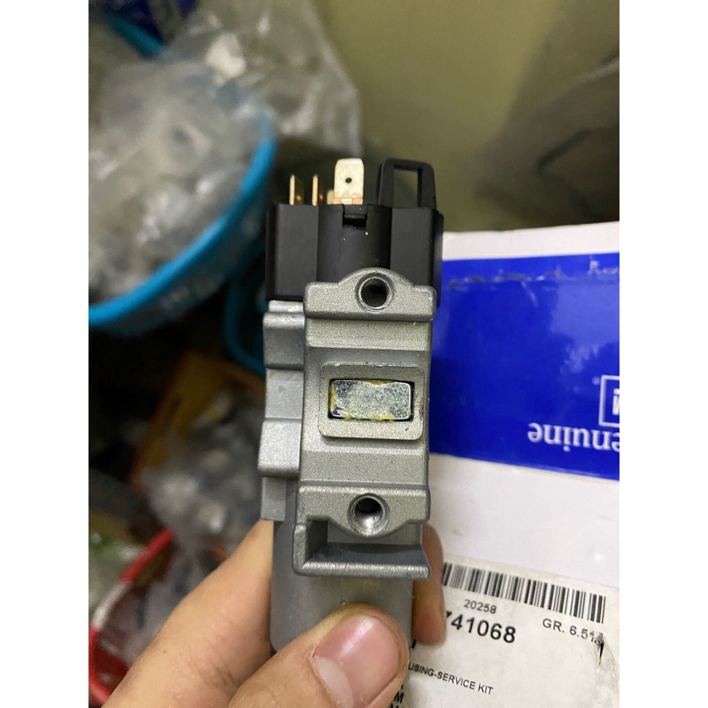 Giá đỡ ổ khoá đề Daewoo Matiz 1,2 xịn Gm và HQ :93741068