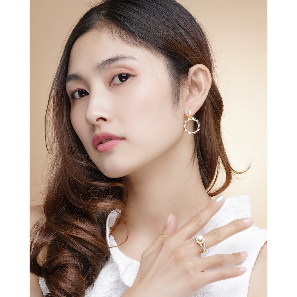 Bông tai nữ UHA mạ vàng 18K , đính kim cương nhân tạo B1140143-110
