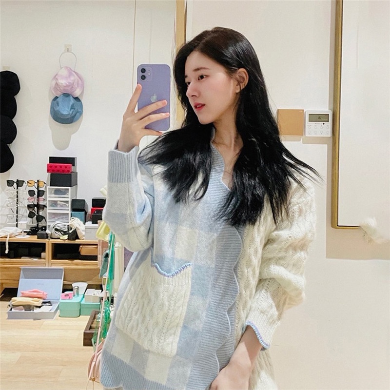 Hàng Sẵn_ Áo khoác len phối màu xanh sữa viền cánh hoa anh đào Hadu shop