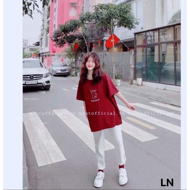 Bộ gấu áo đỏ và quần kaki trắng LN12