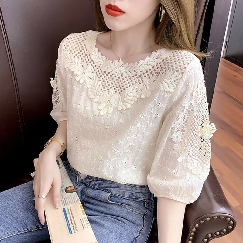 Áo ren trắng dập hoa 3D
