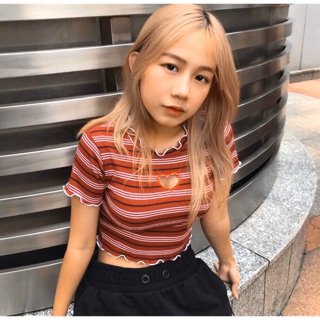 Áo thun nữ croptop cut out tim sọc ngang cực xinh