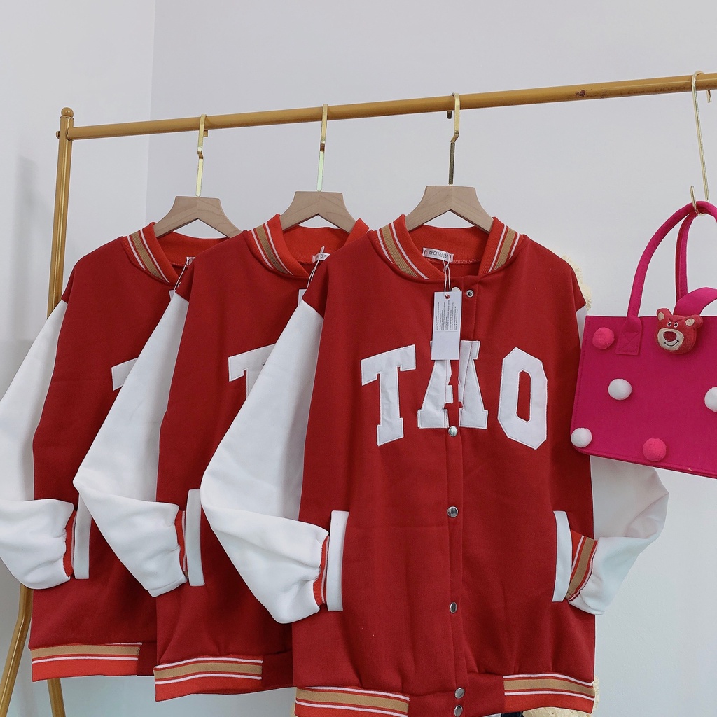 Áo Bomber Nỉ Nữ Thêu Chữ TAO 🦋 Áo Khoác Dáng Rộng Màu Đỏ Tay Bo 🦋