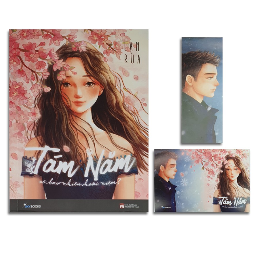 Sách - Tám Năm Có Bao Nhiêu Hoài Niệm? (Tặng kèm Postcard + Bookmark)