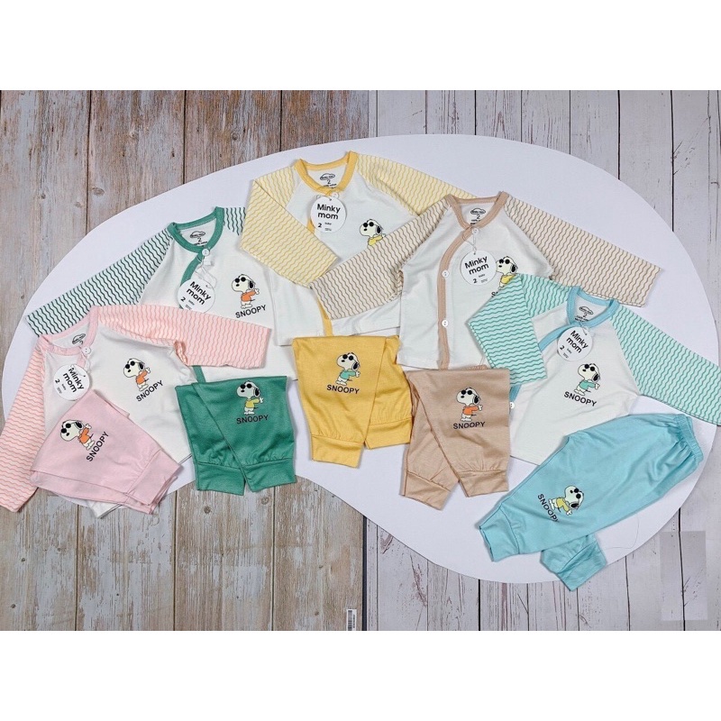 Bộ Quần Áo Sơ Sinh Cài Chéo Minky Mom