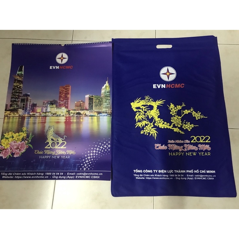 Lich treo tuong 2022