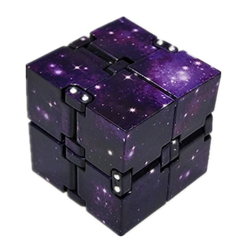 Khối Rubik Vô Cực Giúp Giảm Căng Thẳng Hiệu Quả