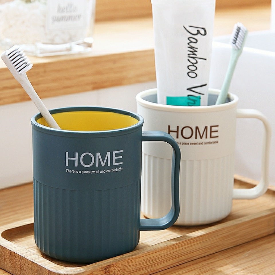 Cốc nhựa đánh răng chữ HOME, cốc súc miệng có quai cầm cao cấp