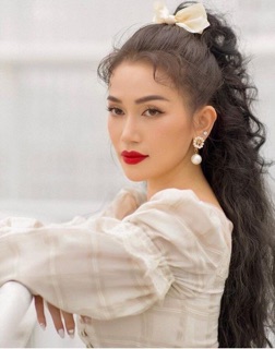 Bông tai Gucci hạt châu
