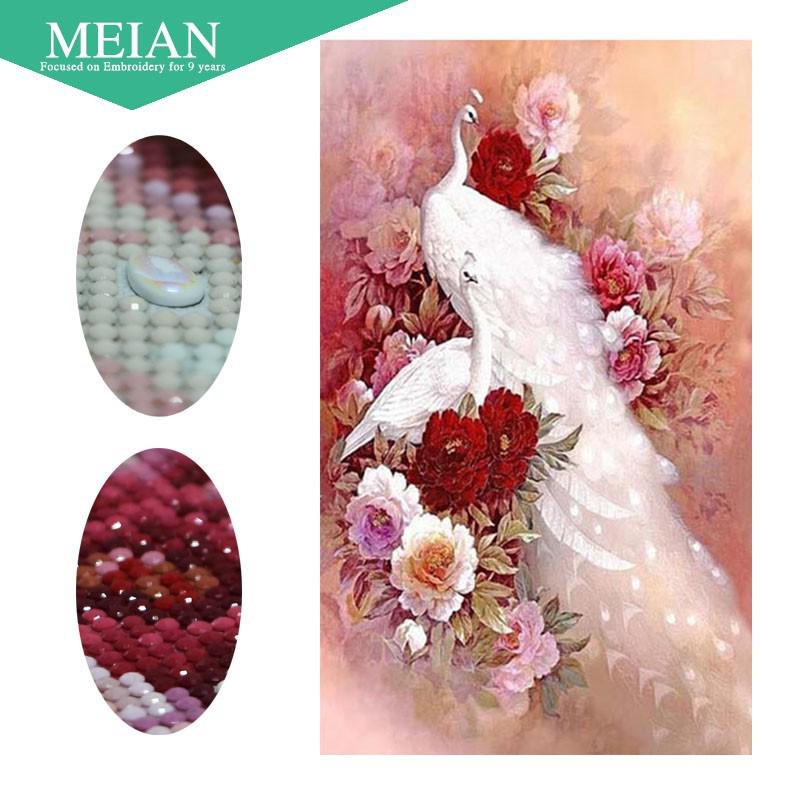 Bộ tranh 5D đính đá hình con công xinh xắn