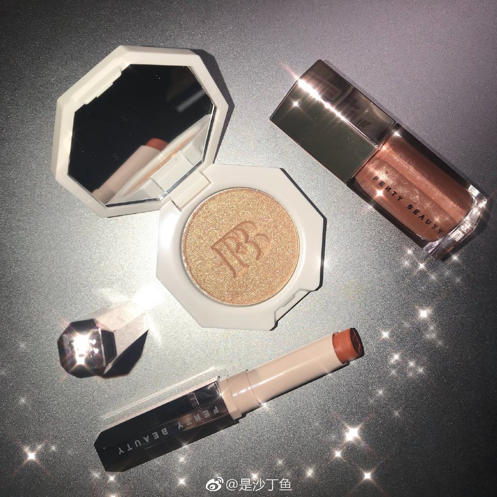 Set highlighter Fenty Beauty Bomb Baby Mini lip and face set