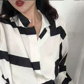 [ORDER] Sơ mi kẻ hình học SM04