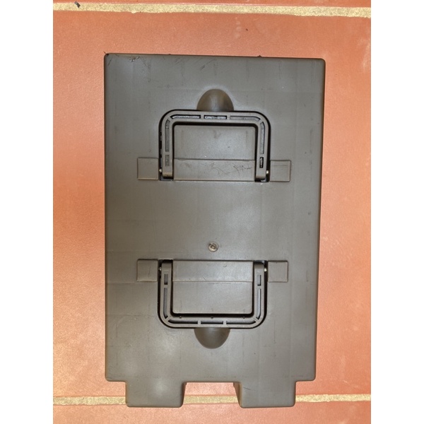 Hộp bình acquy xe M133 , 133s zin xe