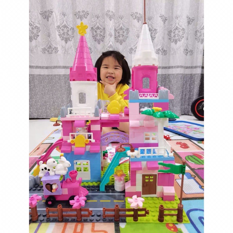 Bộ Lắp Ráp Lâu Đài Công Chúa Elsa - 240 chi tiết, tương thích với size Lego Duplo - Đồ Chơi Cho Bé Gái