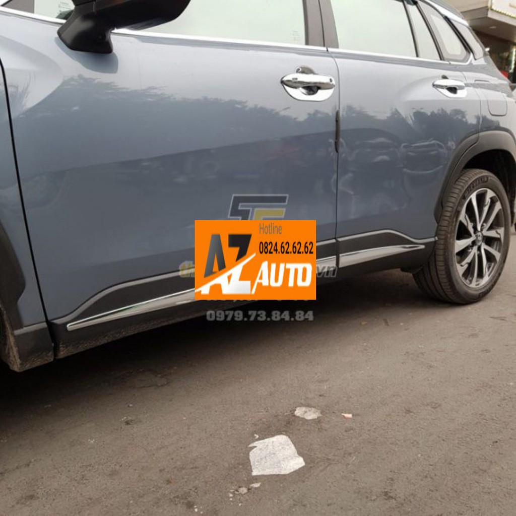 Nẹp sườn ốp sườn xe Toyota Cross 2020-2022 mẫu inox