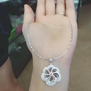 Kiềng mềm và mặt hoa bạc ý