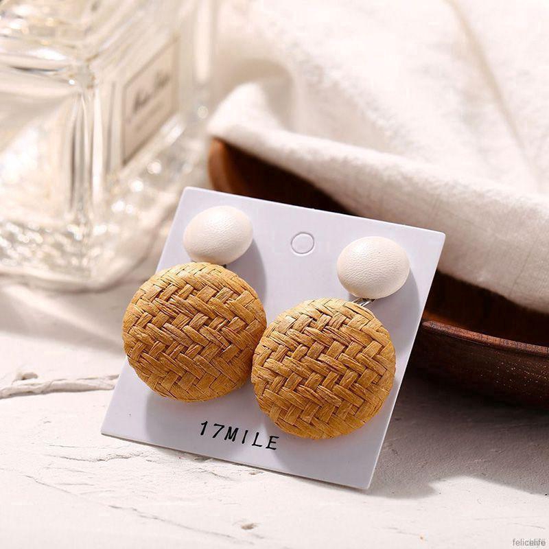 Cặp khuyên tai nữ hình tròn thời trang Hàn Quốc