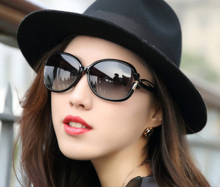 2021 New Style Sunglasses Elegant Driver Ladies Polarized Glasses Big Frame Sunglasses