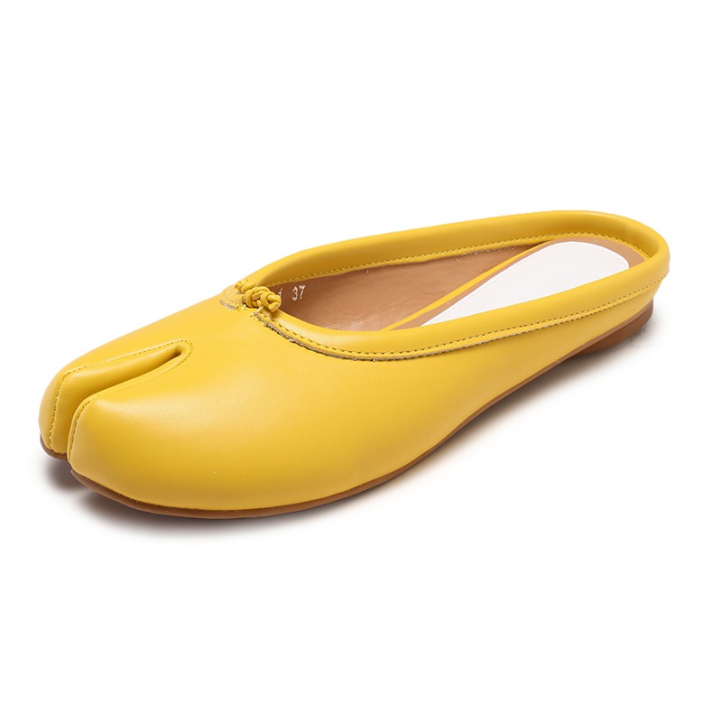 Giày sục mũi thiết kế độc đáo đế bằng cho nữ | BigBuy360 - bigbuy360.vn