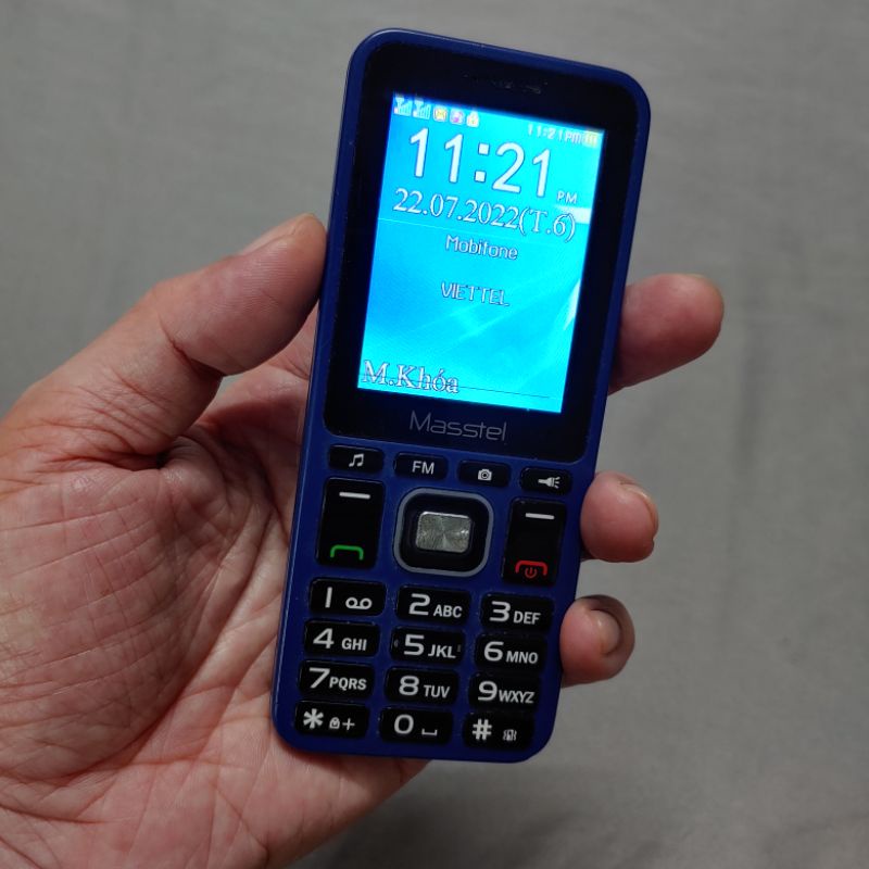 Điện Thoại Masstel iZi 206 - Màn Hình Lớn, Loa To, Nghe Nhạc, Xem Phim, Chụp Ảnh, Phím Tắt Tiện Lợi 