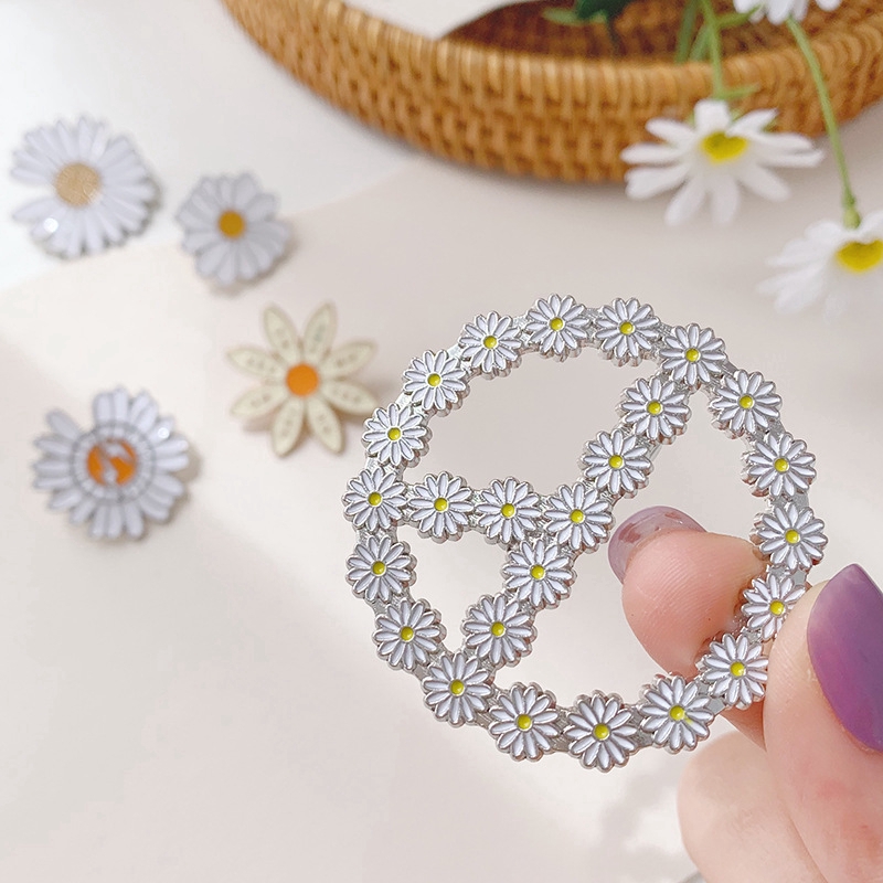 Ghim Cài Áo Hình Hoa Cúc Dễ Thương Cho Nữ