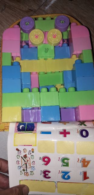 Bộ giỏ lắp ráp khối lâu đài có 47 chi tiết bằng nhựa rất đẹp