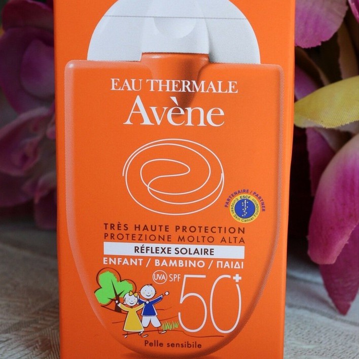 Avène Ré Flexe Solaire Enfant Spf 50+ - Kem Chống Nắng Vật Lý Cho Trẻ Em 30ml