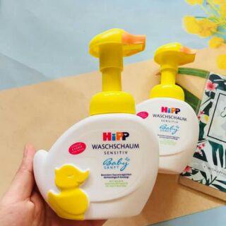Sữa tắm Hipp cho bé của Đức