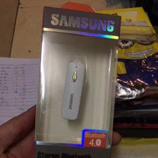 Combo tai nghe và ốp Linh