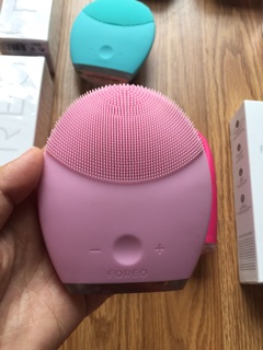 Máy rửa mặt Foreo Luna 2