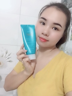 Sữa rửa mặt R&B