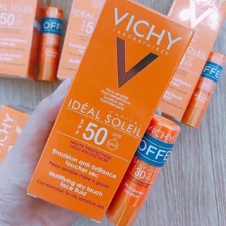 Kem chống nắng Vichy Kèm son dưỡng