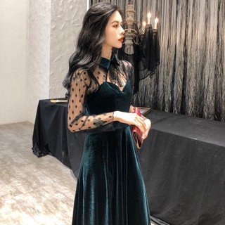 Đầm nhung cổ Đức phối ren