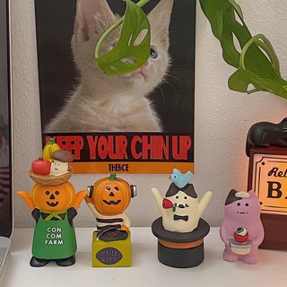 Mô hình mèo chủ đề Halloween