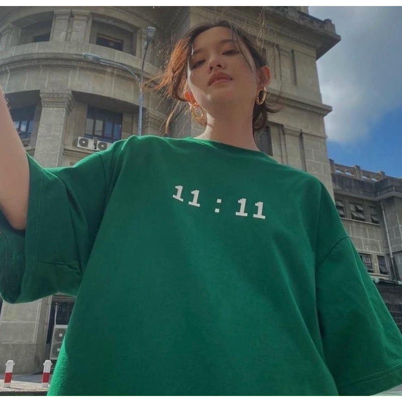 ÁO TAY LỠ IN CHỮ SỐ