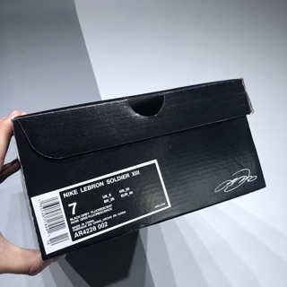 Giày bóng rổ lebron soldier 13