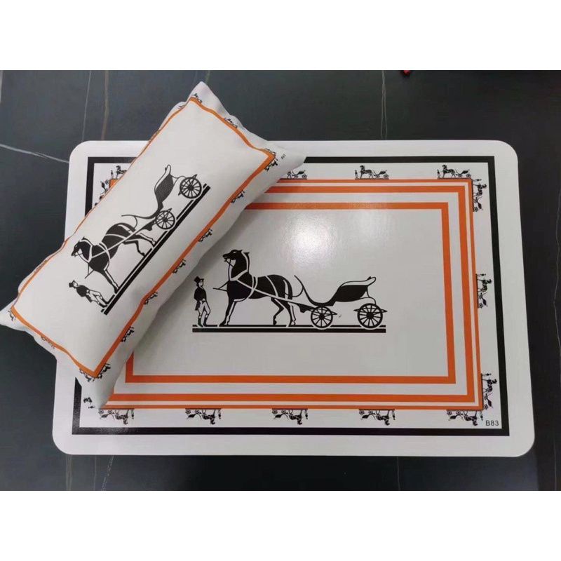 Gối kê tay con ngựa