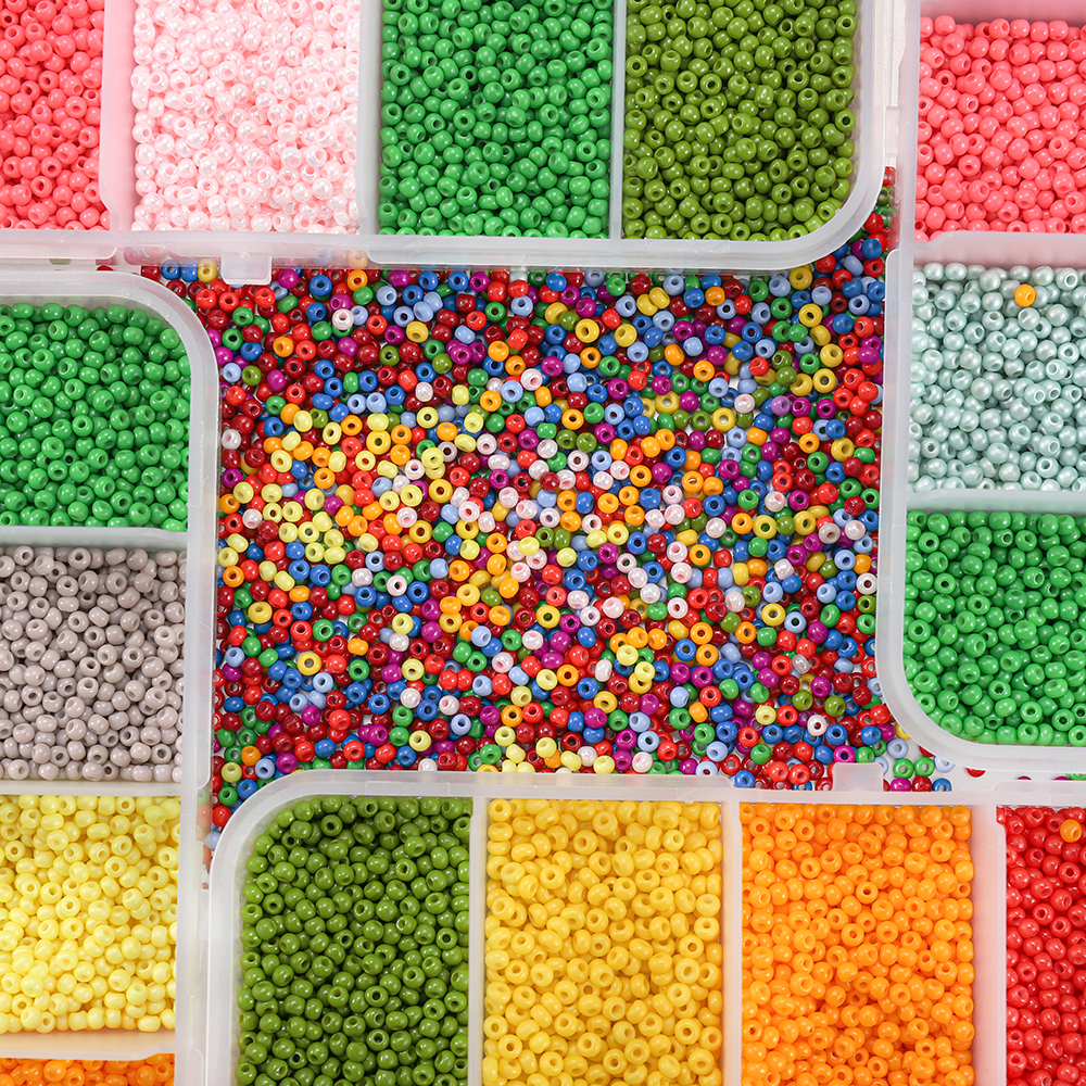 St.kunkka 9000 cái / hộp Chất liệu thủy tinh màu Hạt kê Bộ 5 màu mỗi hộp cho thiết kế đồ trang sức DIY