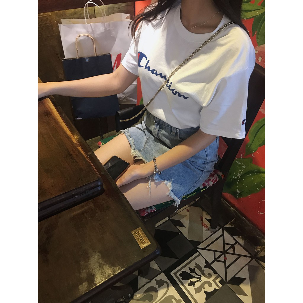 ÁO CHAMPION® GRAPHIC TEE - 100% AUTHENTIC - 100% SHIPPED USA | BigBuy360 - bigbuy360.vn