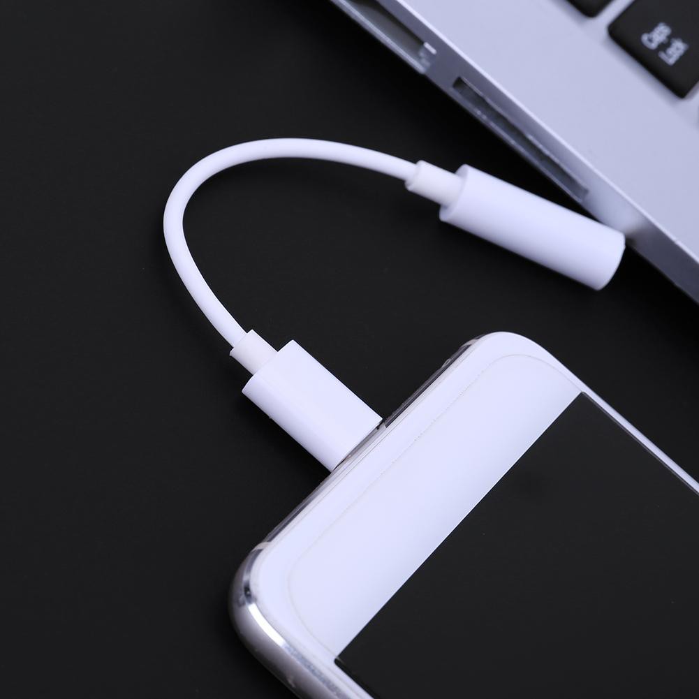 Cáp chuyển đổi đầu cắm từ USB 3.1 Type-C sang 3.5 mm