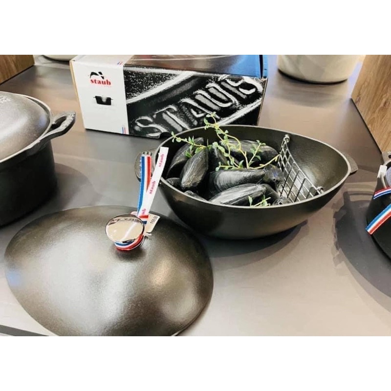 Nồi gang staub sò đen