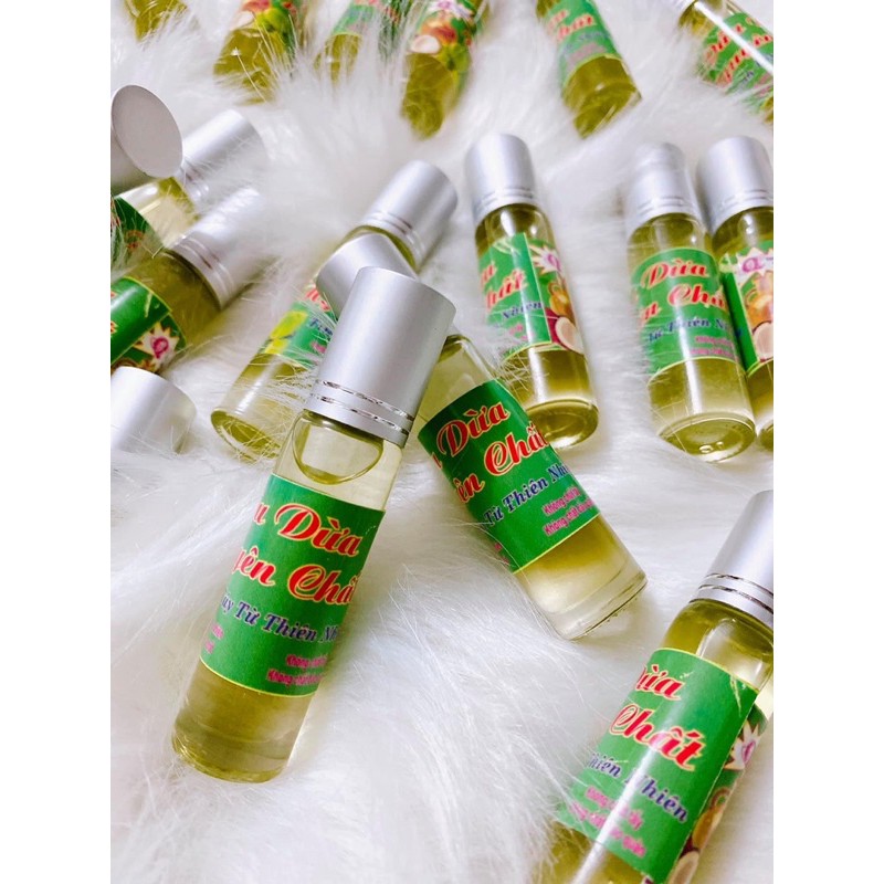 lăn môi dầu dừa nhà làm ( FREE SHIP) dưỡng môi .cấp ẩm.mềm môi .loại 10 ml.hạn sử dụng 2 năm