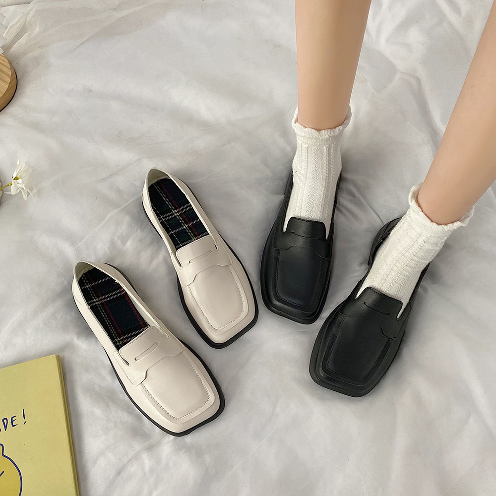 Giày học sinh Nhật trơn mũi vuông