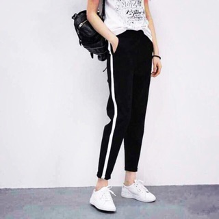 Quần Thể Thao nữ Phối Sọc Đen/ Trắng