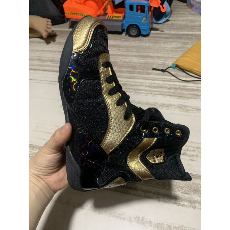 Giày boxing cao cổ mới về