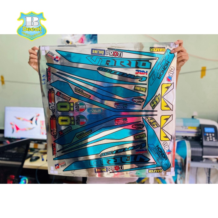 ( Quí khách vui lòng mang ra tiệm cho thợ dán ) Tem vario 150 xanh đen Crom cao cấp